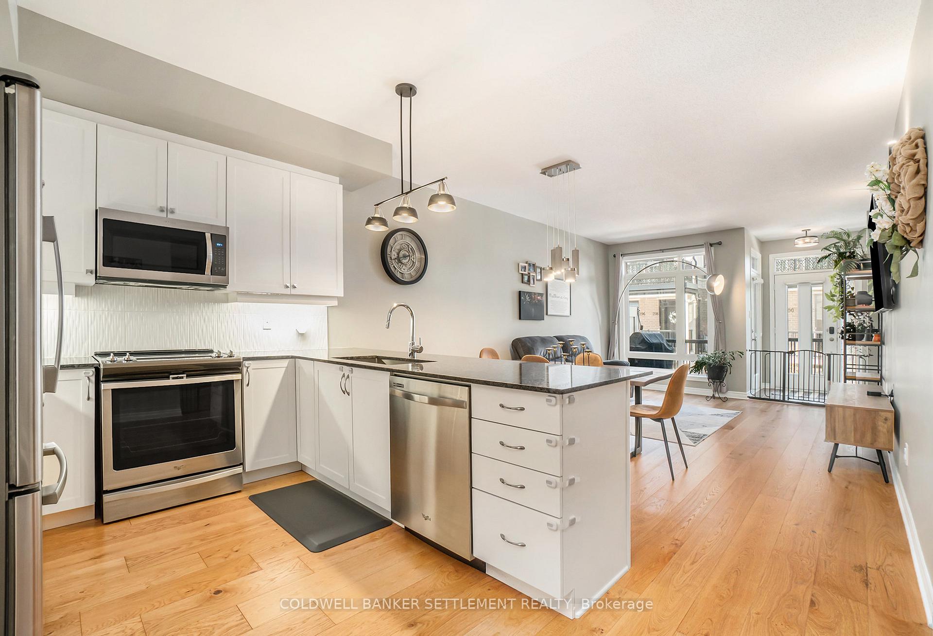 Photo 12 of 266 Pembina Private, Ottawa, Riverside South/Gloucester Glen — HOMEH