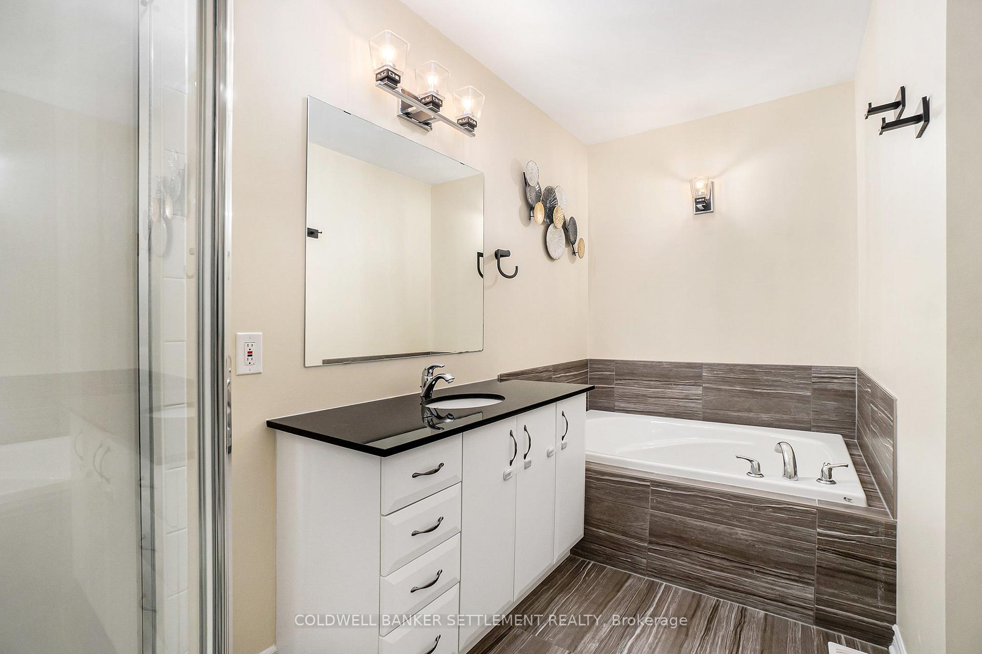 Photo 18 of 266 Pembina Private, Ottawa, Riverside South/Gloucester Glen — HOMEH