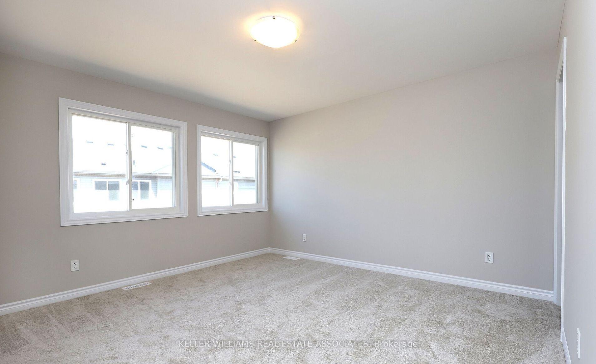 Photo 10 of Unit 32, 22 Renfrew Trail, Renfrew, Renfrew — HOMEH