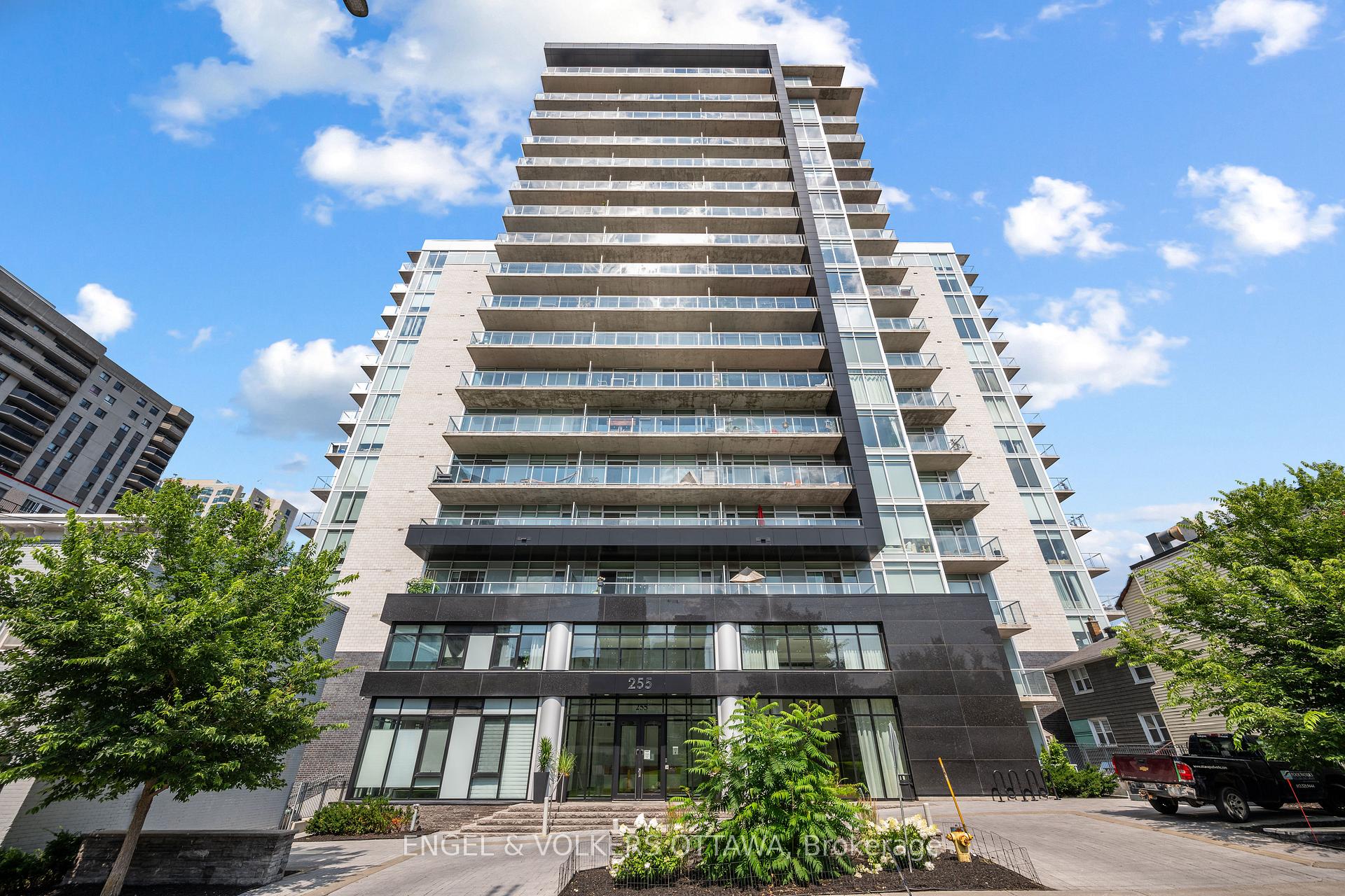 Photo 2 of Unit 102, 255 Bay Street, Ottawa, Ottawa Centre — HOMEH