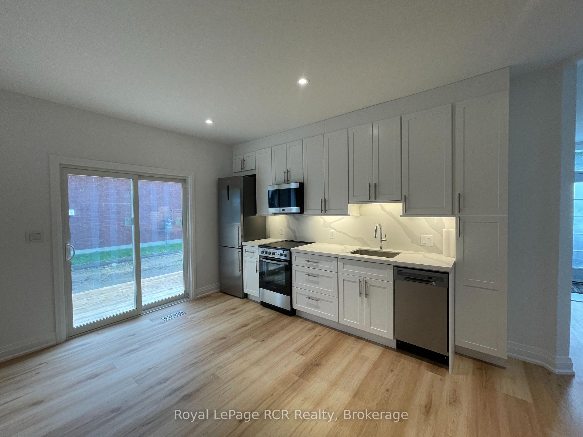 Photo 4 of Unit - 1, 61 Cedar Street, Collingwood — HOMEH