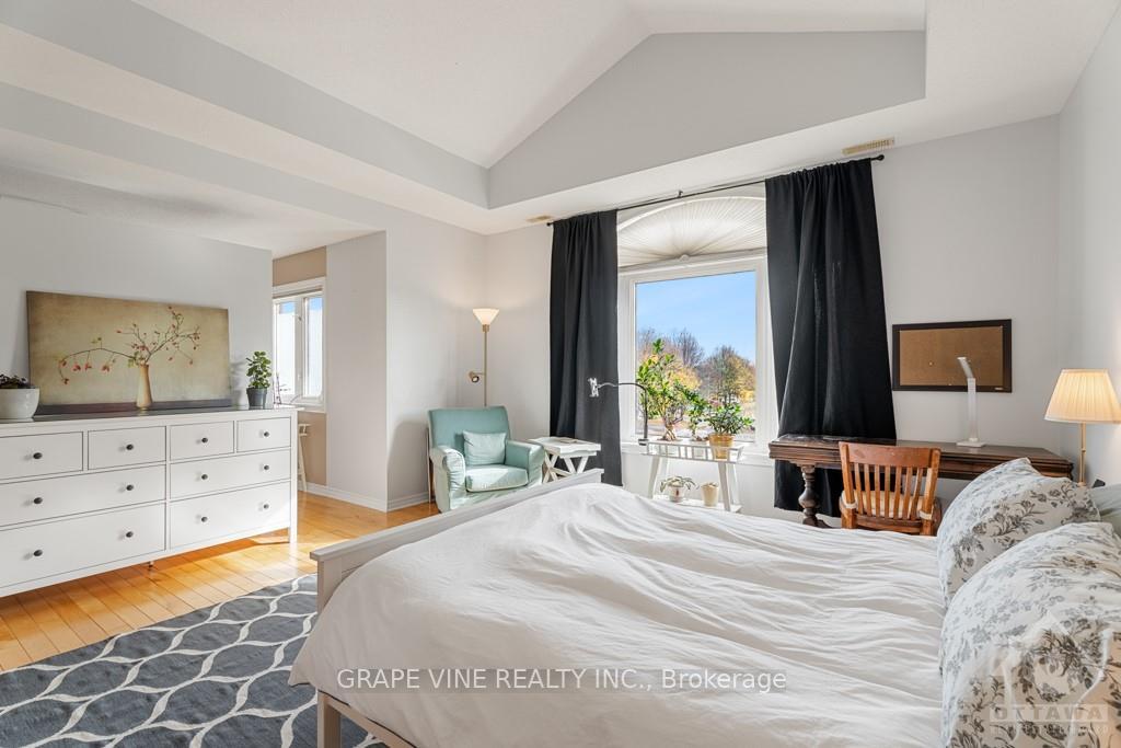 Photo 15 of 36 Edenvale Drive, Ottawa, Kanata - Beaverbrook — HOMEH