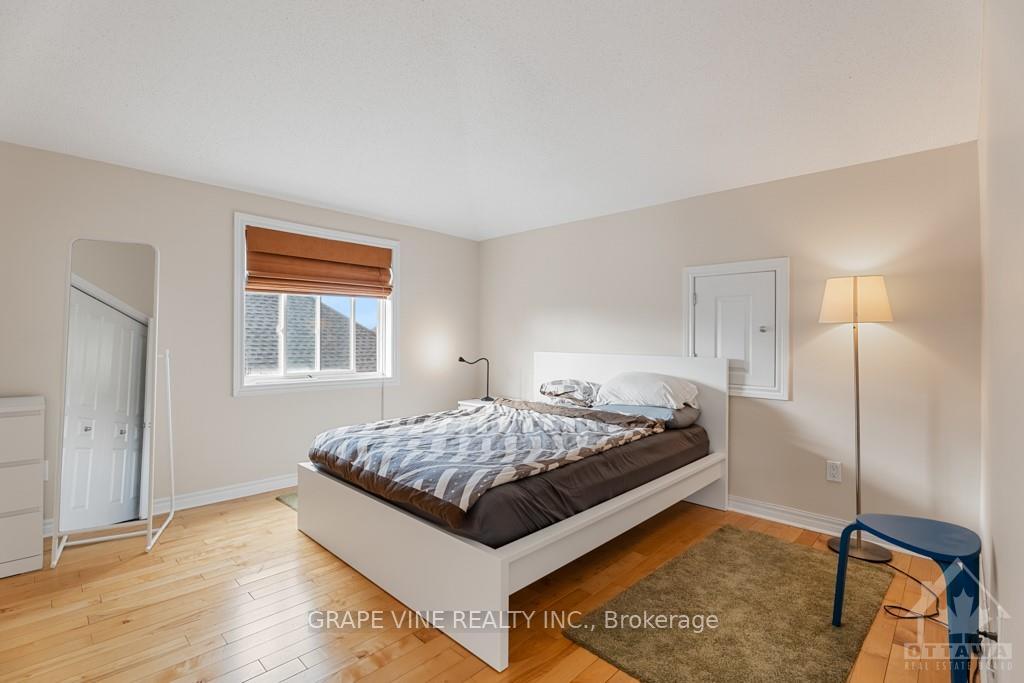 Photo 26 of 36 Edenvale Drive, Ottawa, Kanata - Beaverbrook — HOMEH