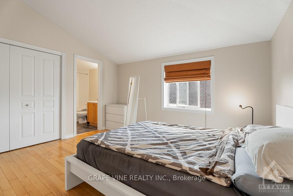 Photo 27 of 36 Edenvale Drive, Ottawa, Kanata - Beaverbrook — HOMEH