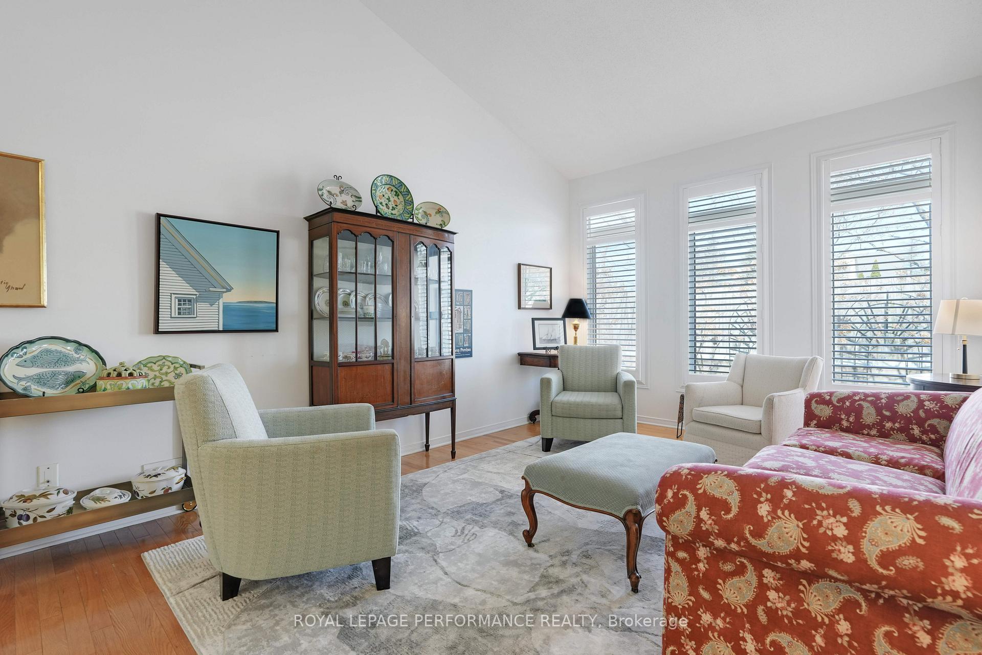 Photo 7 of 42 Briardale Crescent, Ottawa, City View/Skyline/Fisher Heights/Parkwood Hills — HOMEH