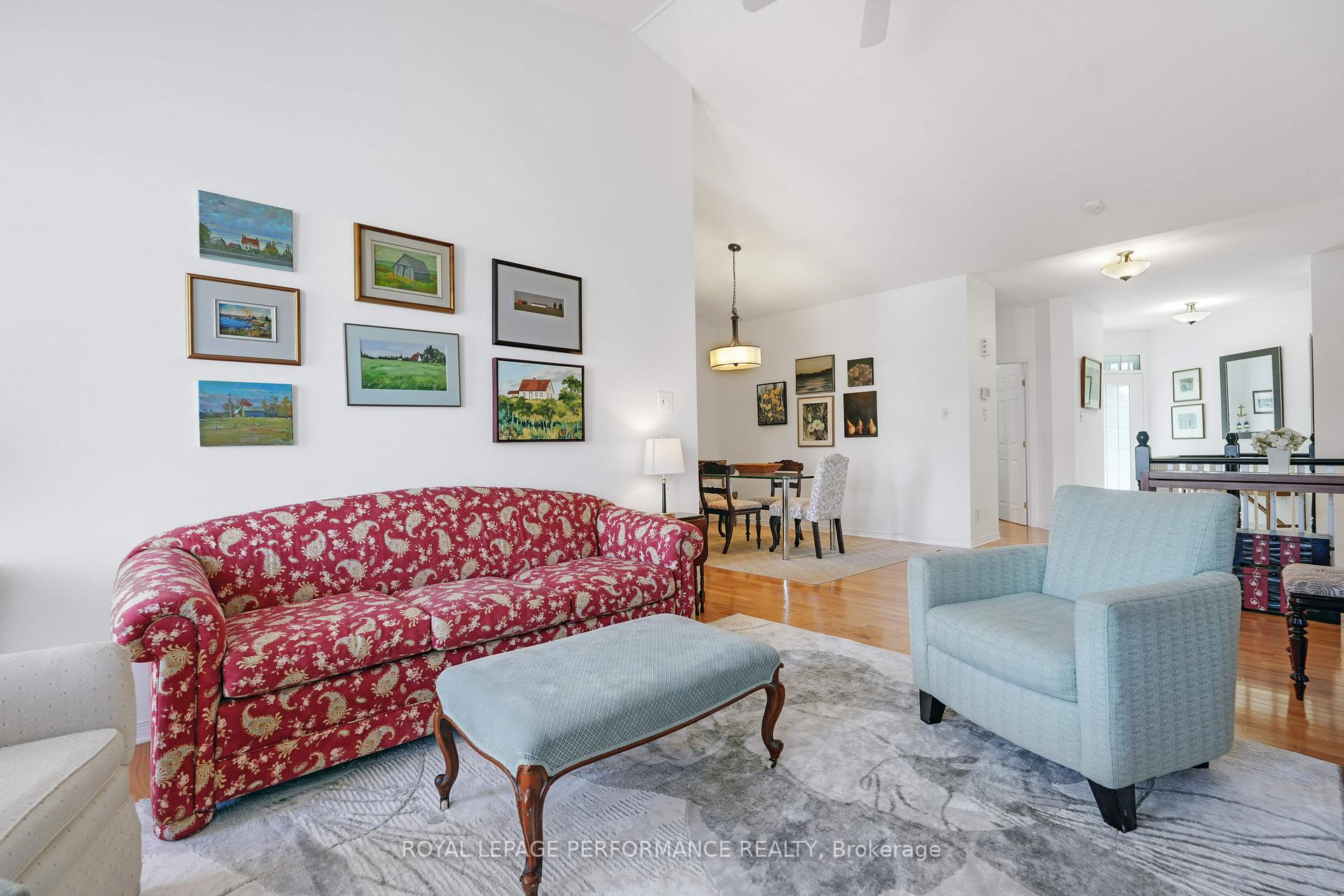 Photo 4 of 42 Briardale Crescent, Ottawa, City View/Skyline/Fisher Heights/Parkwood Hills — HOMEH