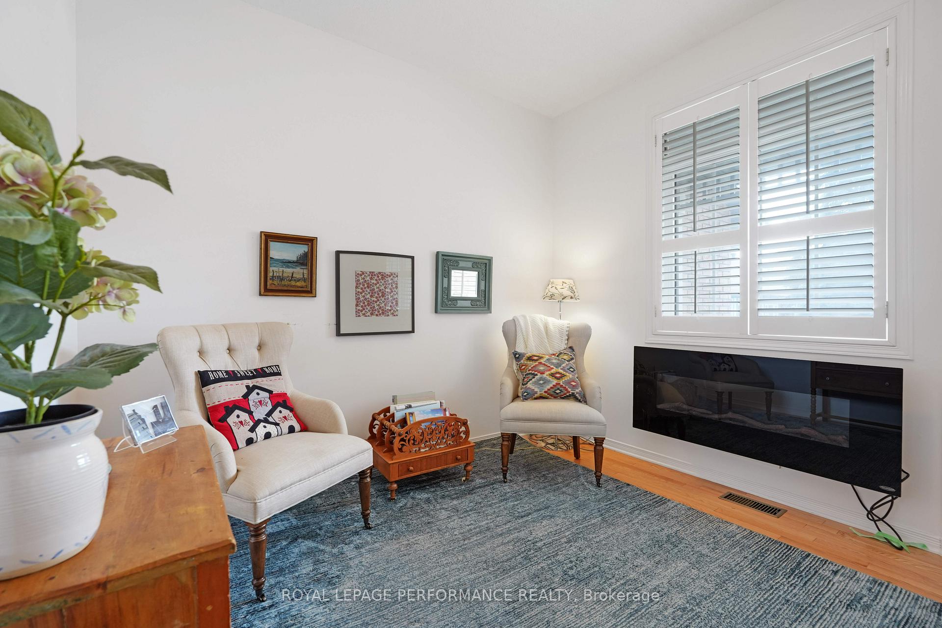 Photo 6 of 42 Briardale Crescent, Ottawa, City View/Skyline/Fisher Heights/Parkwood Hills — HOMEH
