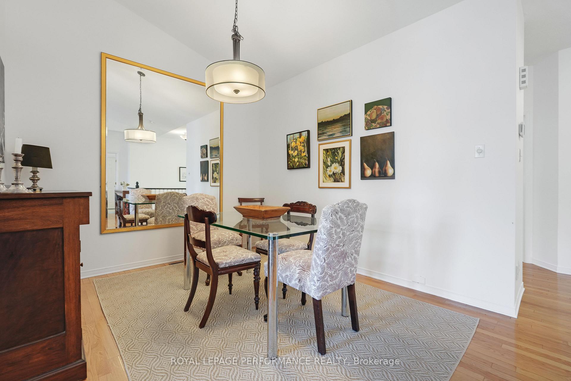 Photo 12 of 42 Briardale Crescent, Ottawa, City View/Skyline/Fisher Heights/Parkwood Hills — HOMEH