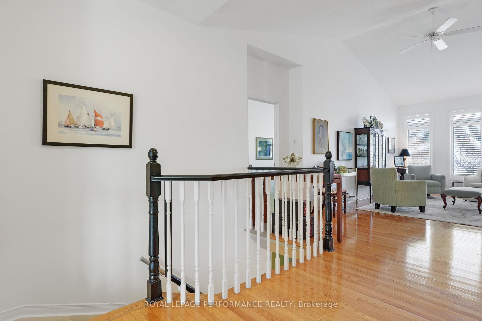 Photo 23 of 42 Briardale Crescent, Ottawa, City View/Skyline/Fisher Heights/Parkwood Hills — HOMEH