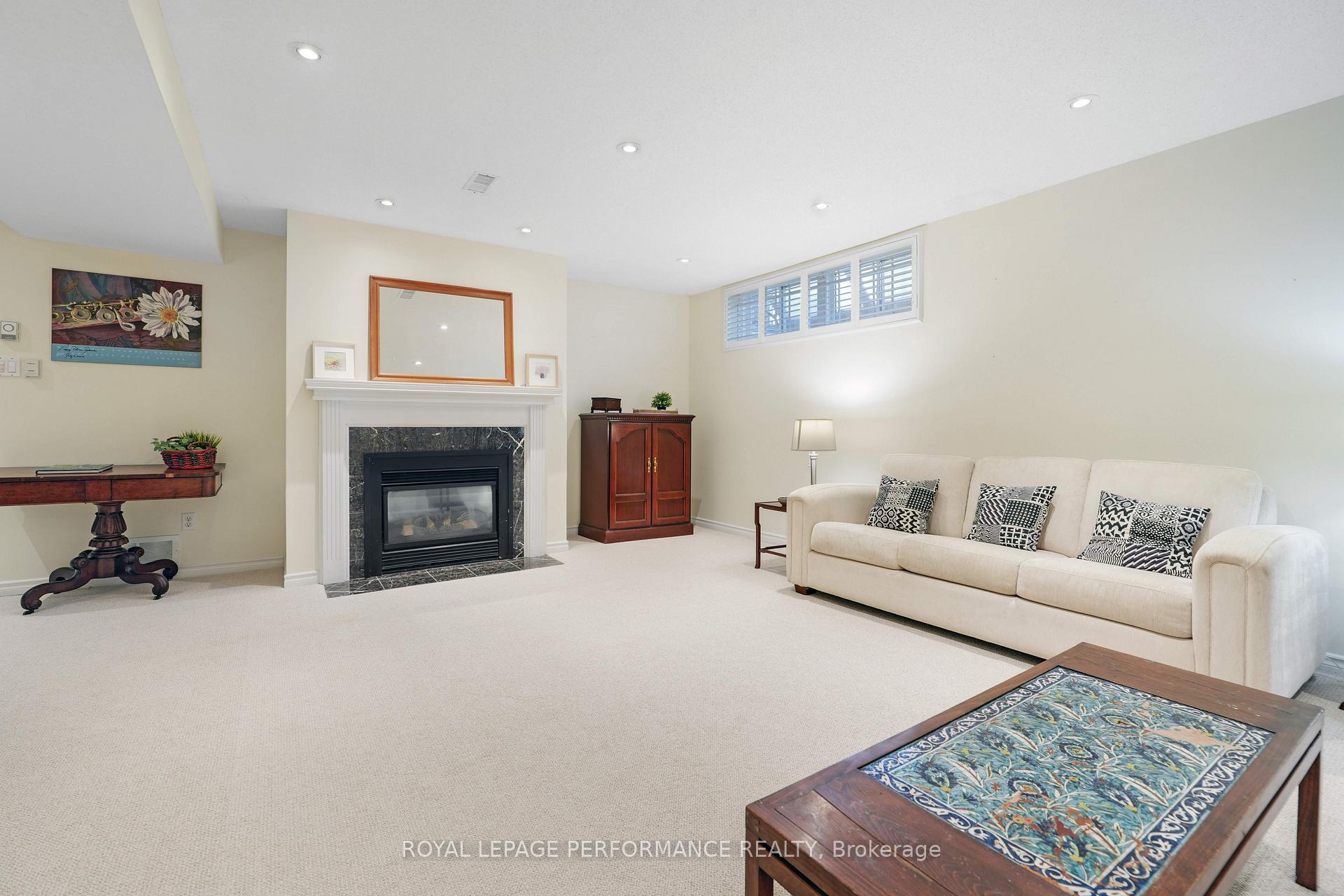 Photo 26 of 42 Briardale Crescent, Ottawa, City View/Skyline/Fisher Heights/Parkwood Hills — HOMEH