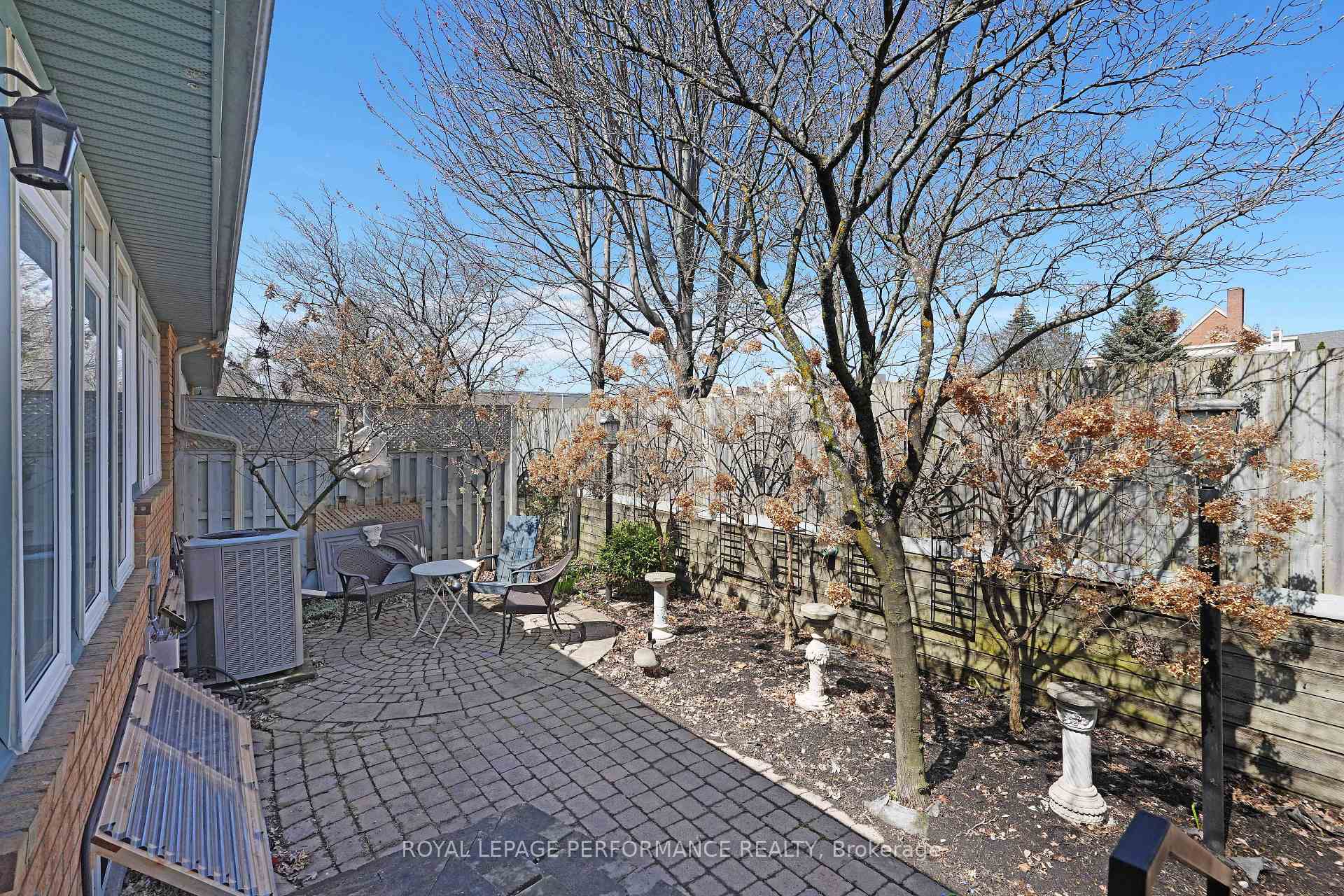 Photo 36 of 42 Briardale Crescent, Ottawa, City View/Skyline/Fisher Heights/Parkwood Hills — HOMEH