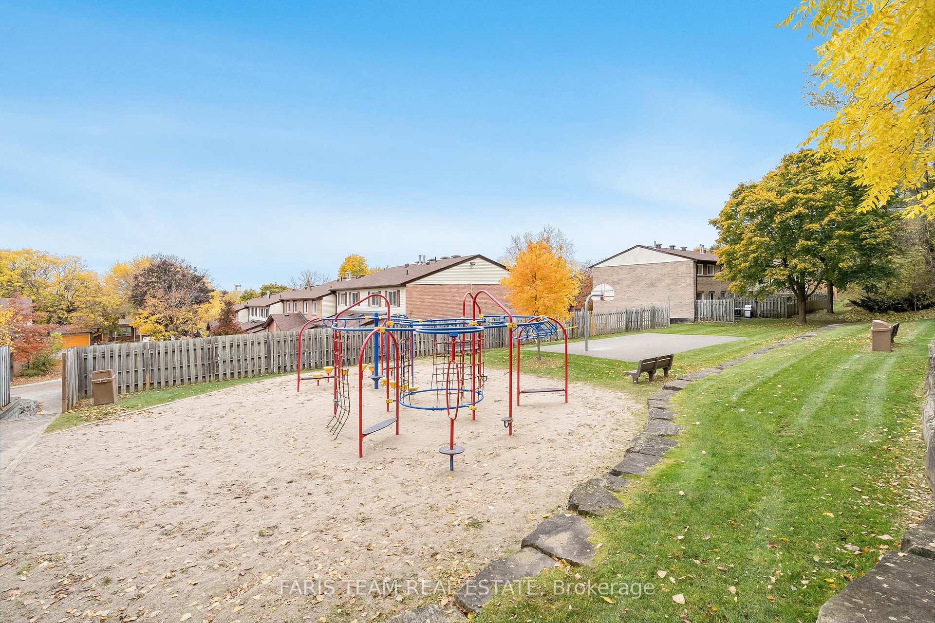 Photo 17 of Unit 48, 72 Adelaide Street, Barrie, Allandale — HOMEH
