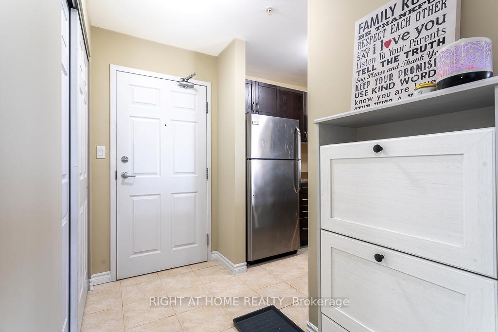 Photo 5 of Unit 412, 2 Colonial Drive, Guelph, Pineridge/Westminster Woods — HOMEH