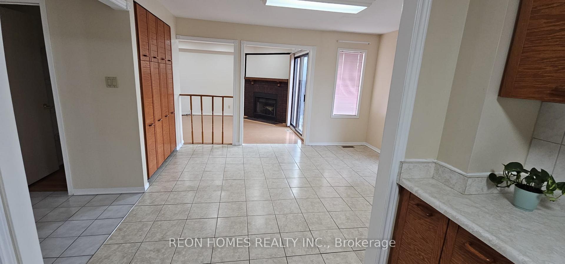 Photo 10 of 18 Bray Drive, Ajax, Central — HOMEH