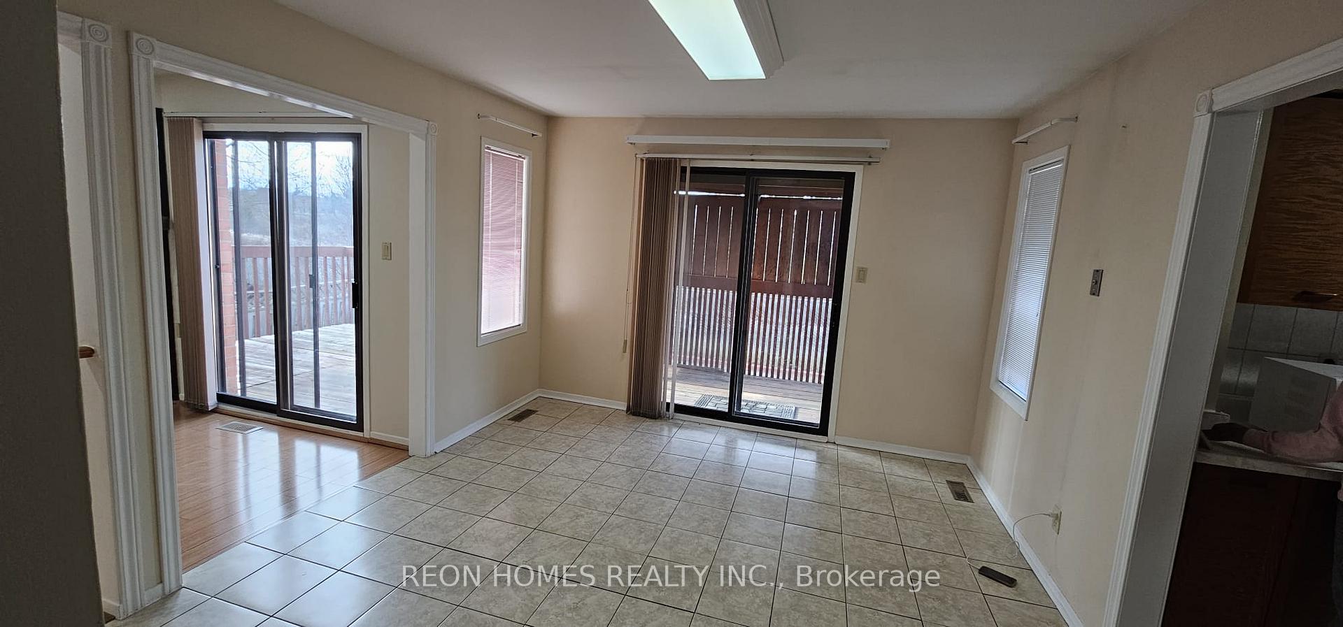 Photo 15 of 18 Bray Drive, Ajax, Central — HOMEH