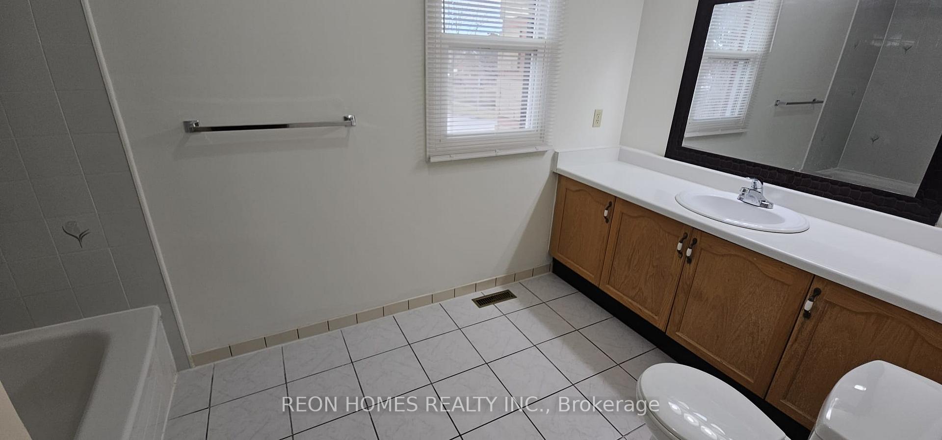 Photo 25 of 18 Bray Drive, Ajax, Central — HOMEH