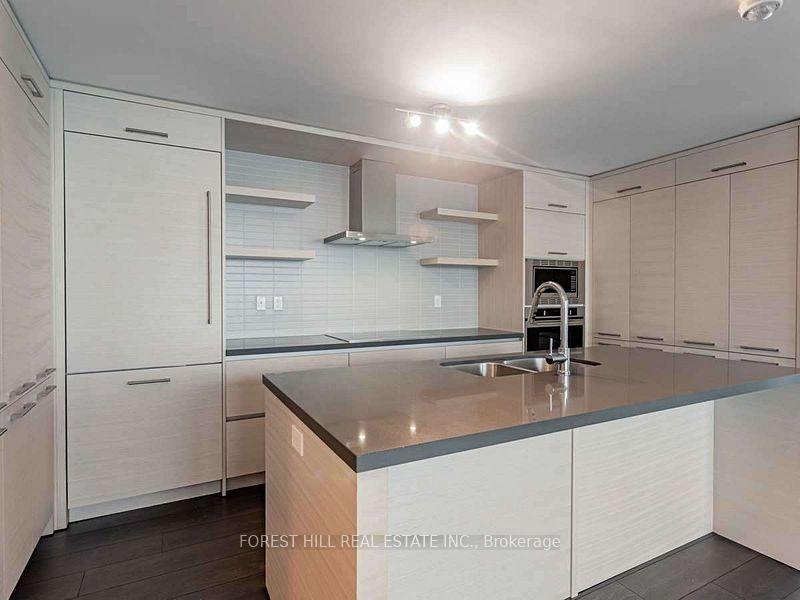 Photo 6 of Unit 5802, 2221 Yonge Street, Toronto, Mount Pleasant West — HOMEH