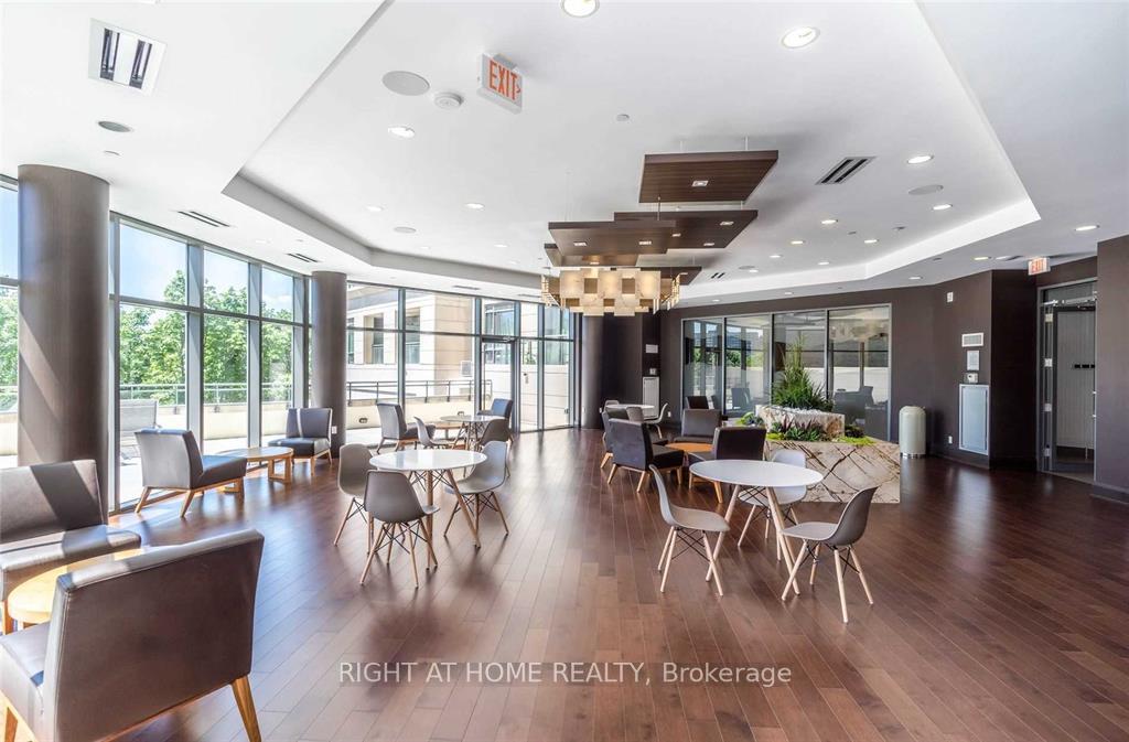 Photo 5 of Unit 801, 23 Glebe Road W, Toronto, Yonge-Eglinton — HOMEH