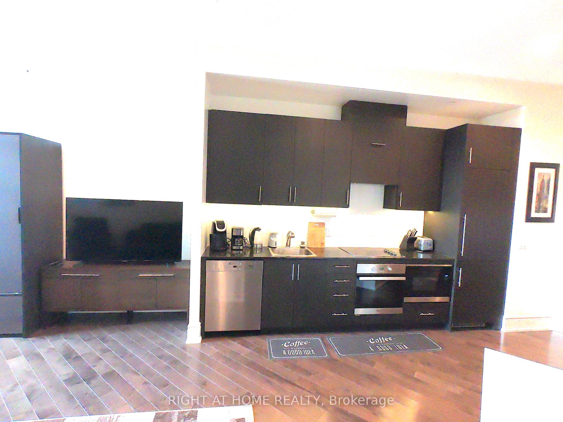 Photo 15 of Unit 801, 23 Glebe Road W, Toronto, Yonge-Eglinton — HOMEH