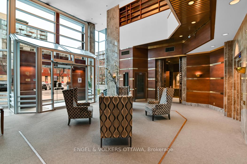 Photo 4 of Unit 402, 160 George Street, Ottawa, Lower Town/Byward Market — HOMEH