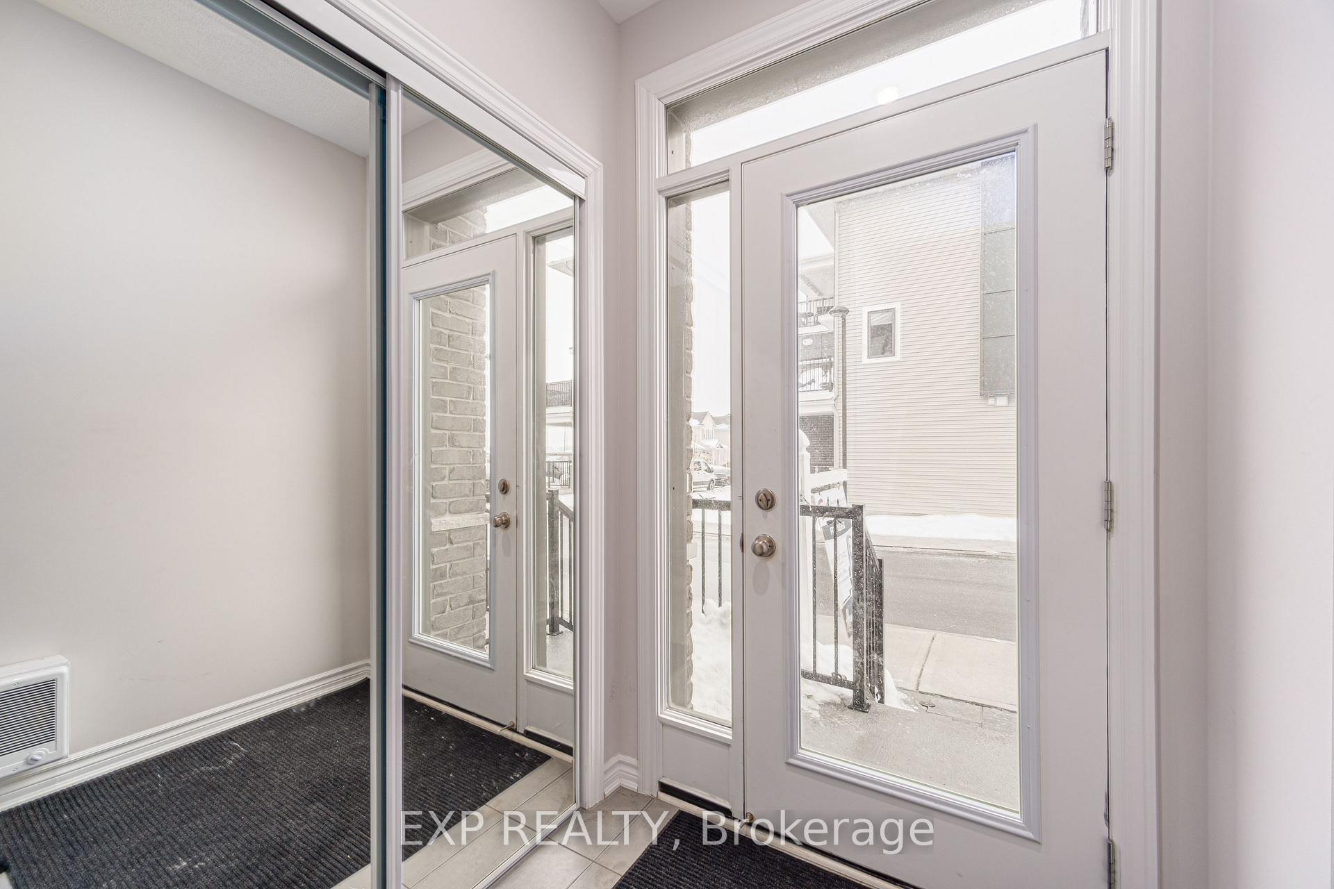 Photo 3 of 103 Walleye Private, Ottawa, Barrhaven - Half Moon Bay — HOMEH