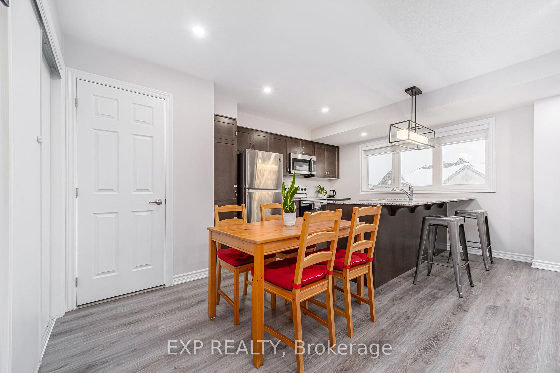 Photo 8 of 103 Walleye Private, Ottawa, Barrhaven - Half Moon Bay — HOMEH