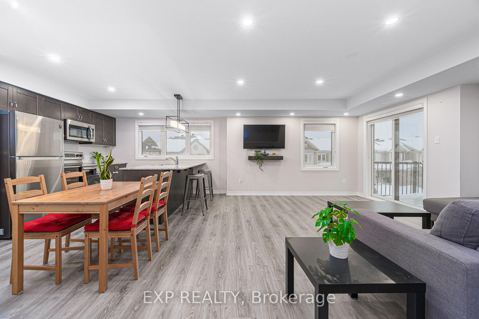 Photo 9 of 103 Walleye Private, Ottawa, Barrhaven - Half Moon Bay — HOMEH