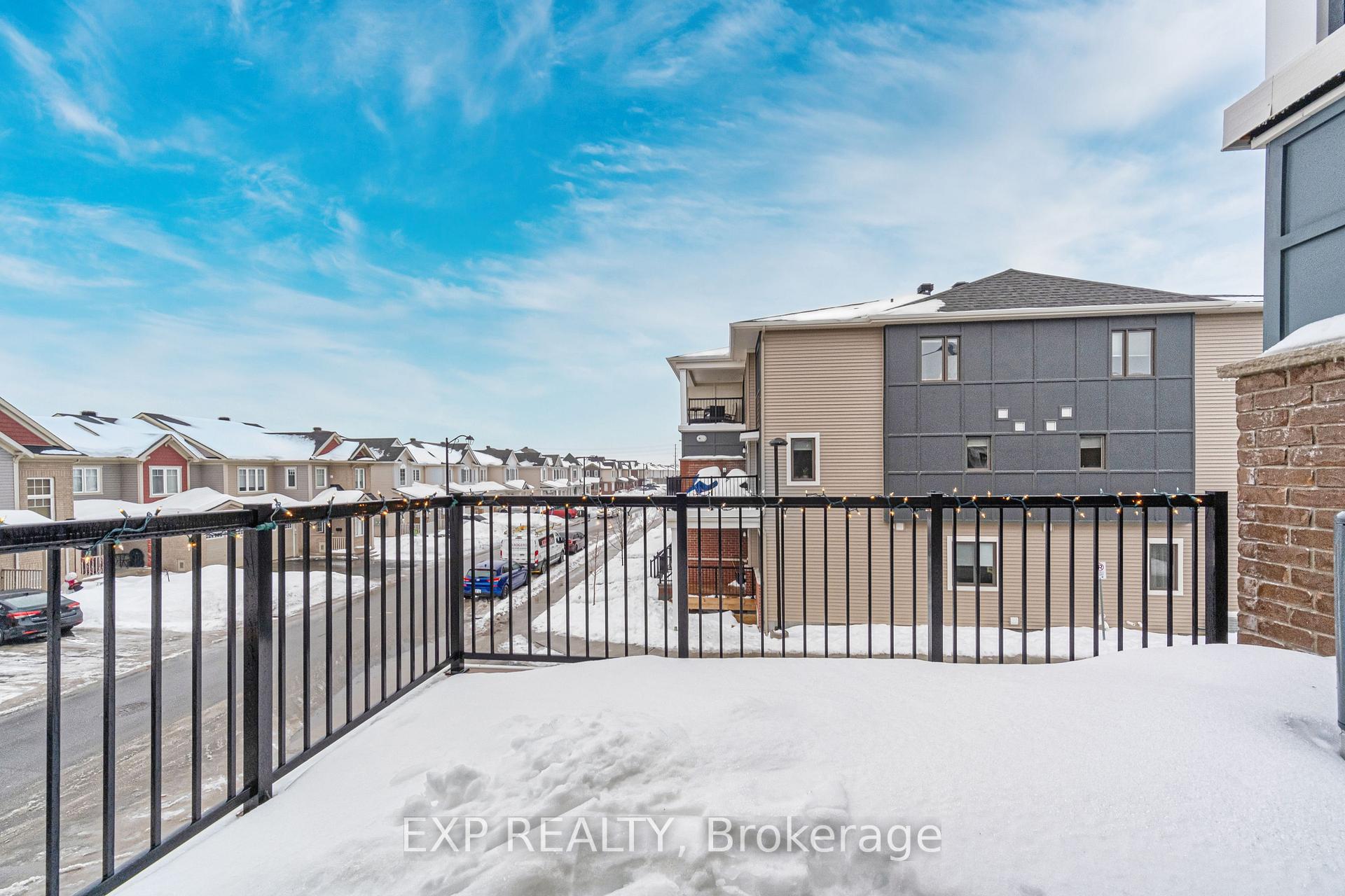 Photo 15 of 103 Walleye Private, Ottawa, Barrhaven - Half Moon Bay — HOMEH