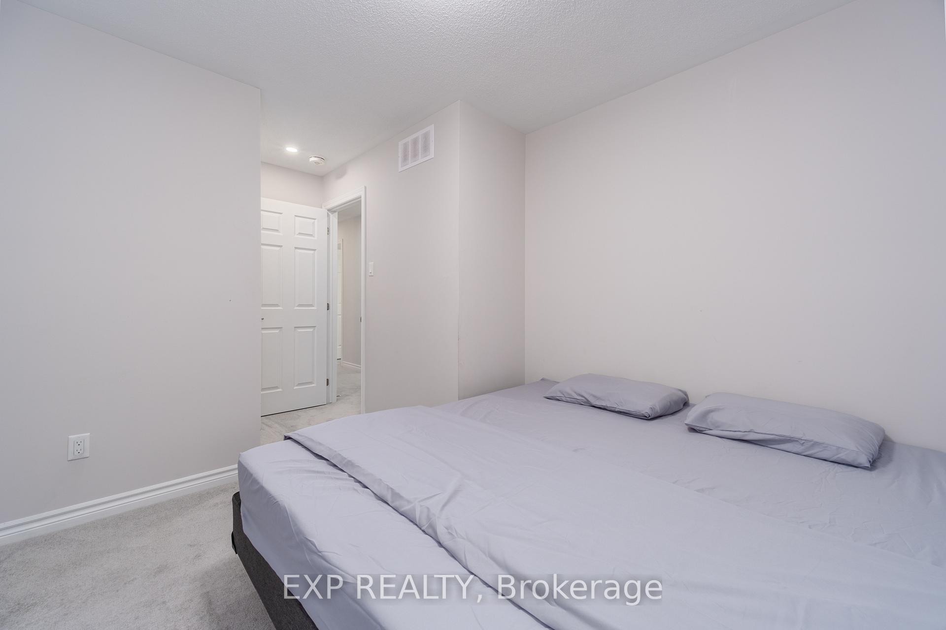 Photo 22 of 103 Walleye Private, Ottawa, Barrhaven - Half Moon Bay — HOMEH