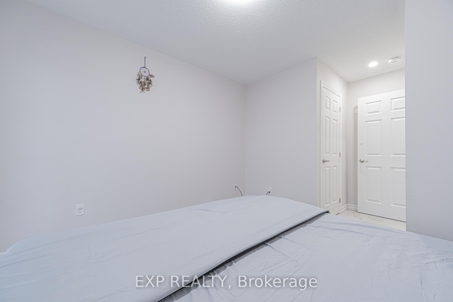 Photo 23 of 103 Walleye Private, Ottawa, Barrhaven - Half Moon Bay — HOMEH