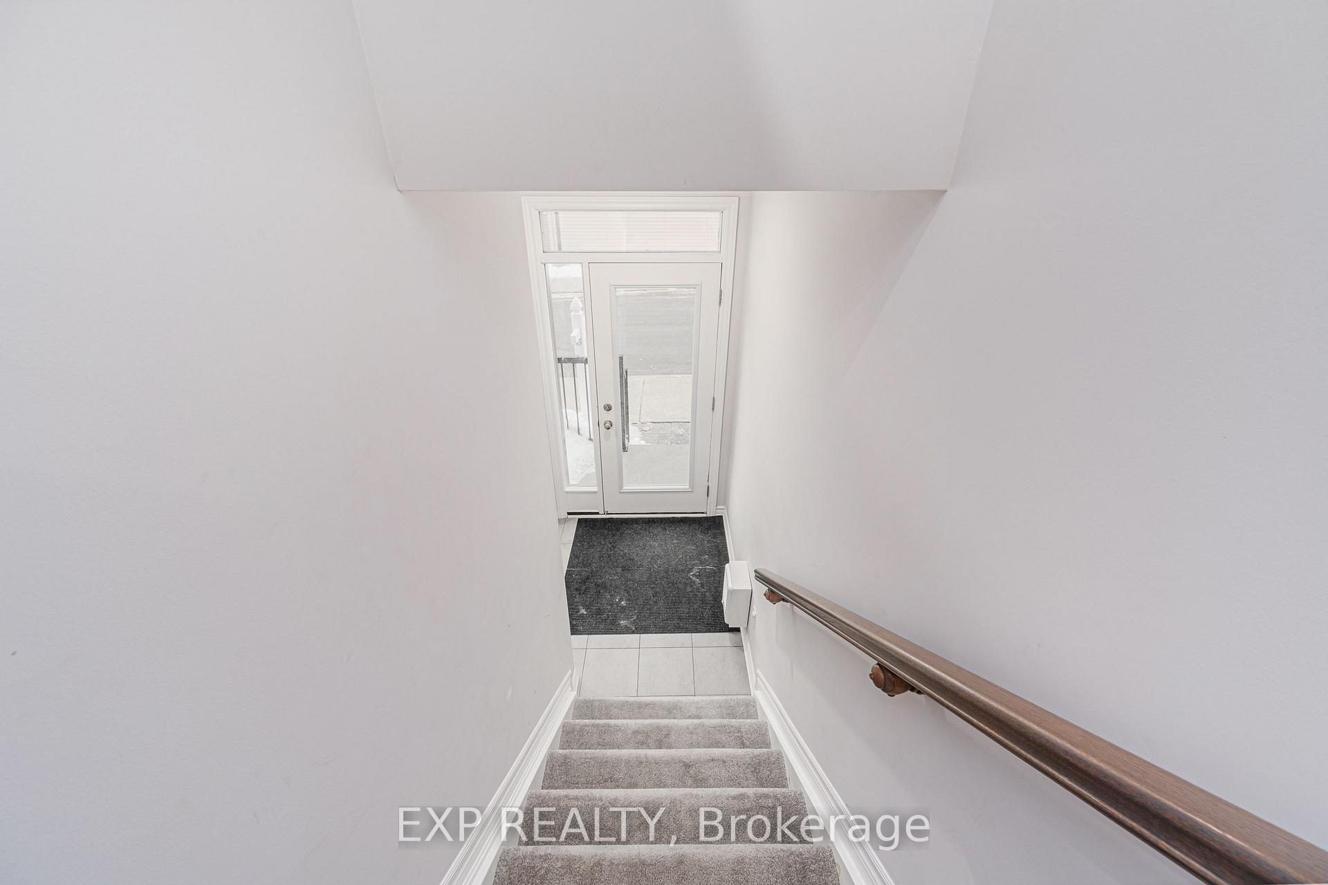 Photo 32 of 103 Walleye Private, Ottawa, Barrhaven - Half Moon Bay — HOMEH
