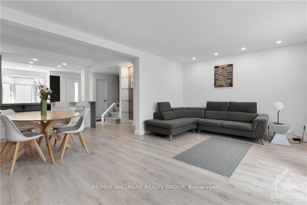 Photo 11 of 2219 Stonehenge Crescent, Ottawa, Pineview — HOMEH
