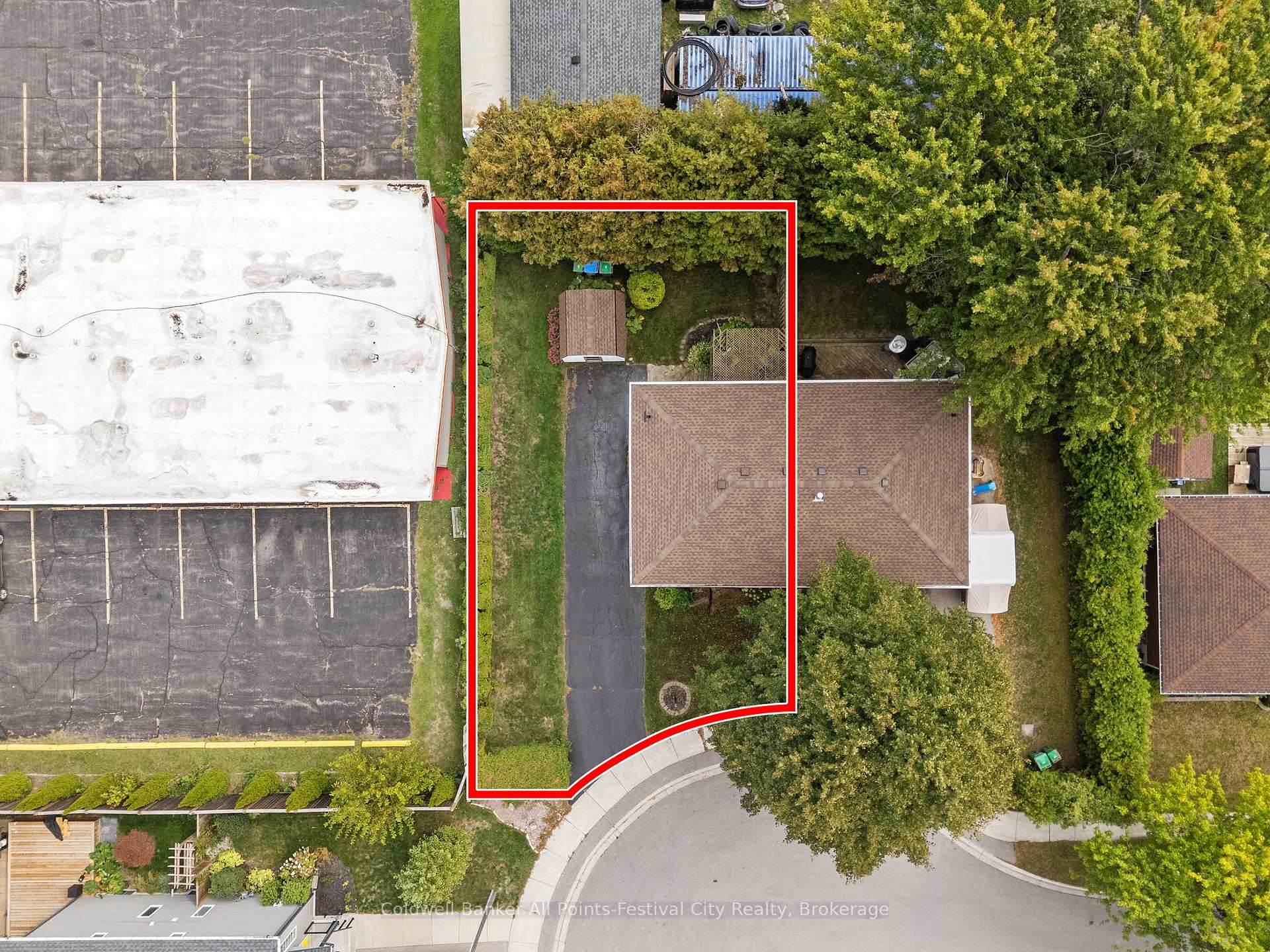 Photo 5 of 255 Christina Court, Goderich, Goderich (Town) — HOMEH