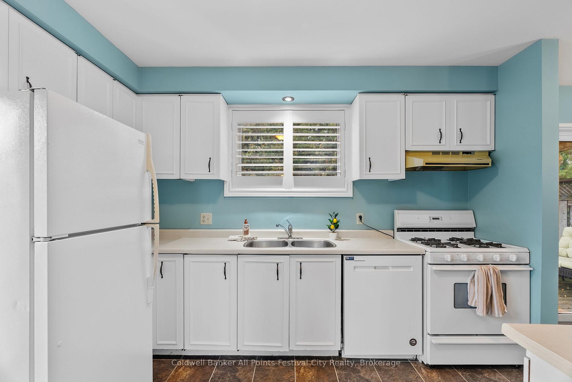 Photo 14 of 255 Christina Court, Goderich, Goderich (Town) — HOMEH