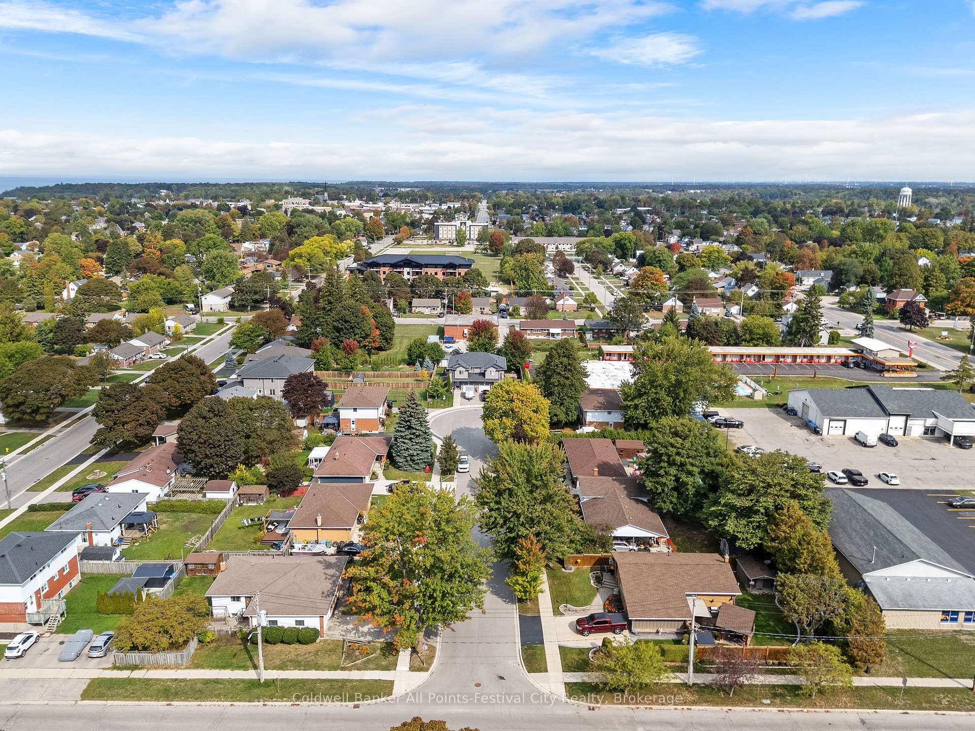 Photo 38 of 255 Christina Court, Goderich, Goderich (Town) — HOMEH
