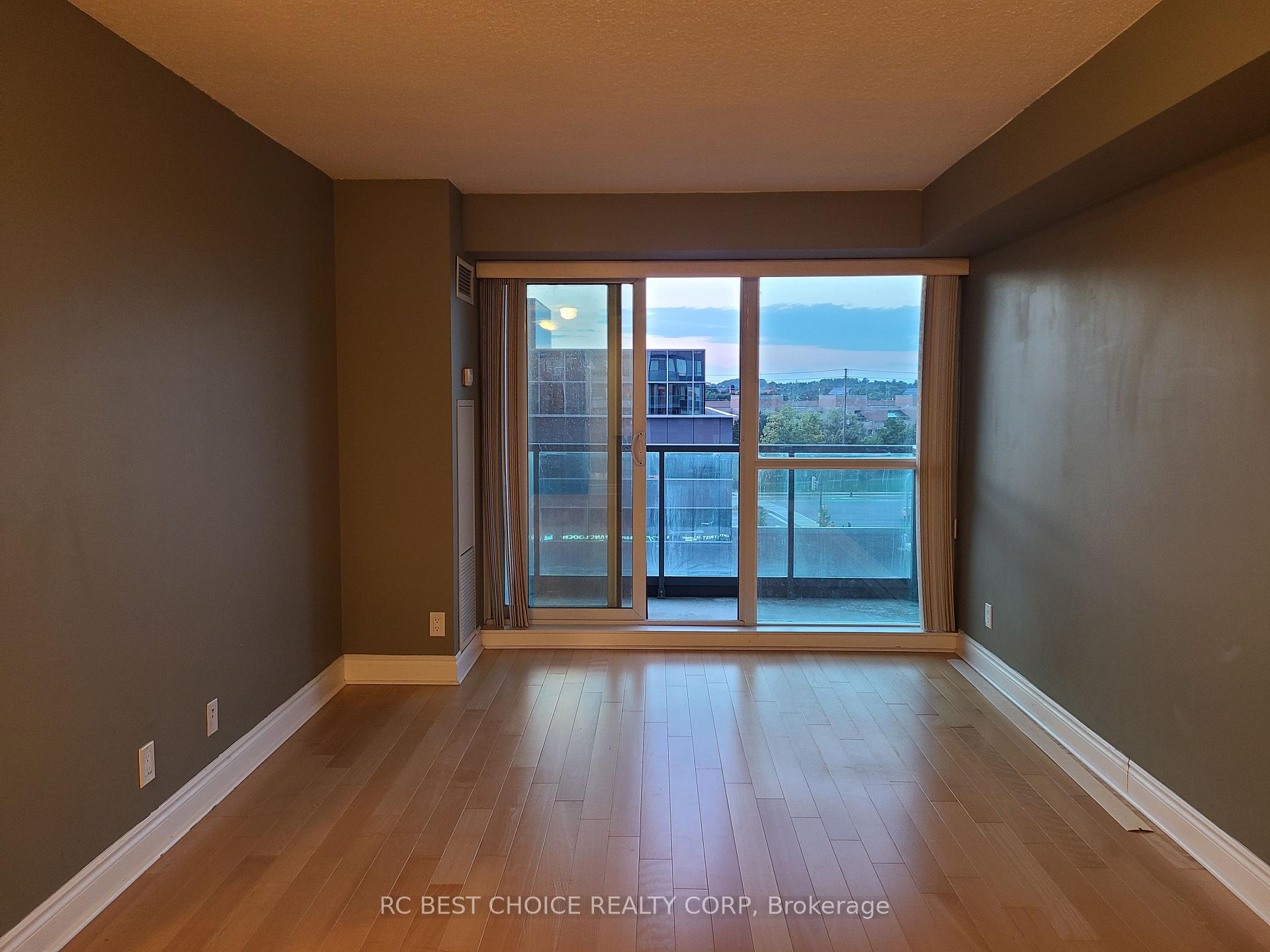 Photo 14 of Unit 810, 32 Clegg Road, Markham, Unionville — HOMEH