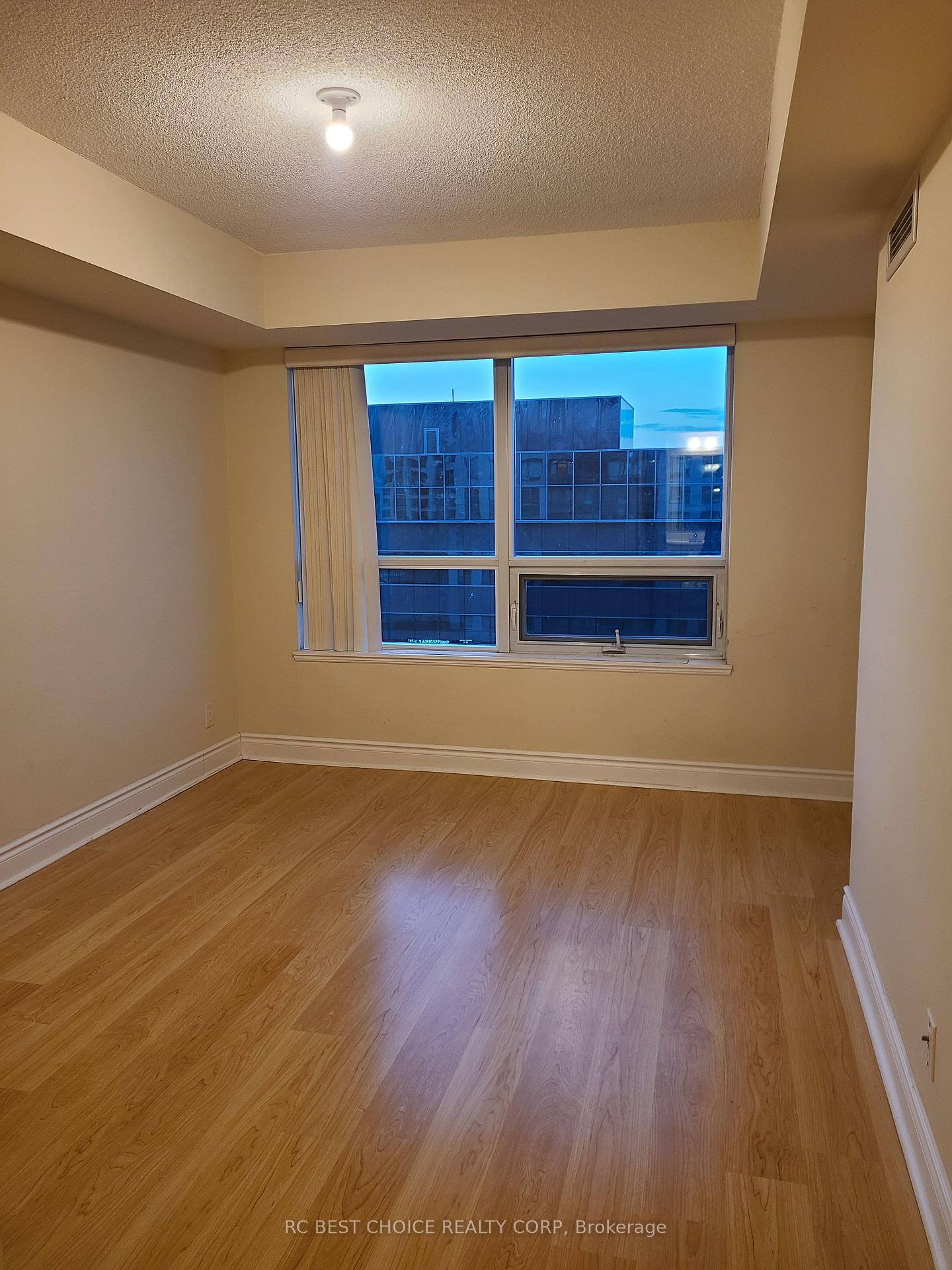 Photo 26 of Unit 810, 32 Clegg Road, Markham, Unionville — HOMEH