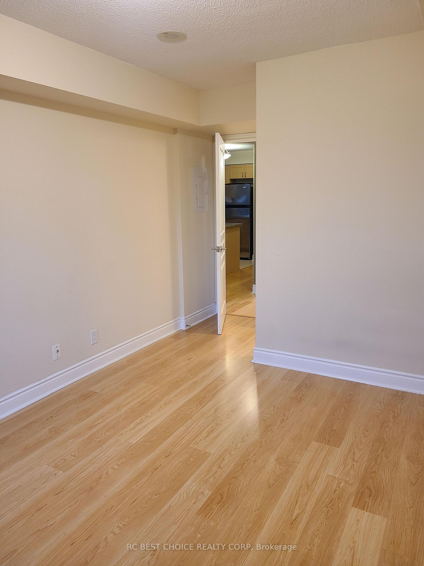 Photo 29 of Unit 810, 32 Clegg Road, Markham, Unionville — HOMEH