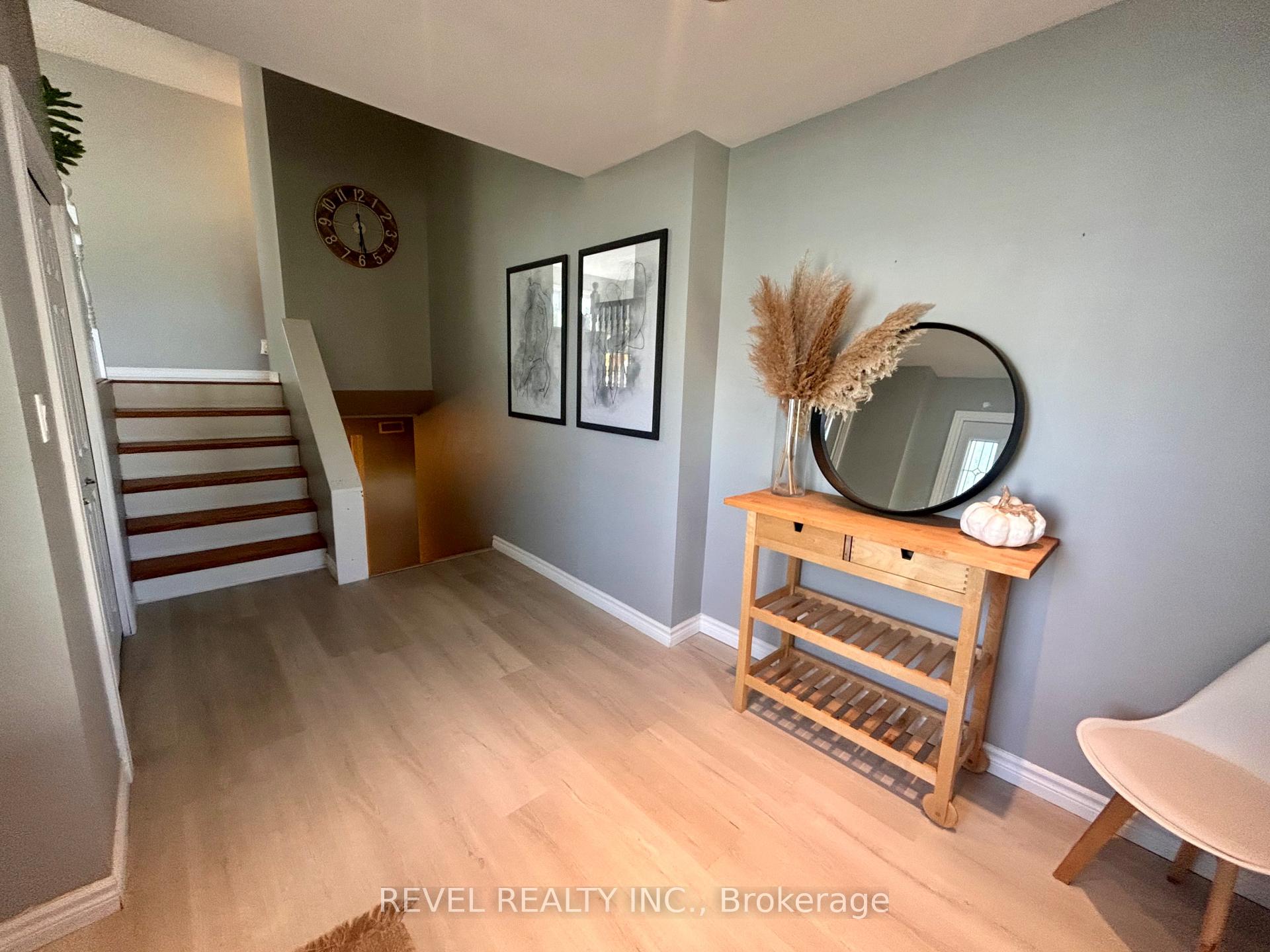 Photo 9 of 24 Cree Road, Cochrane — HOMEH
