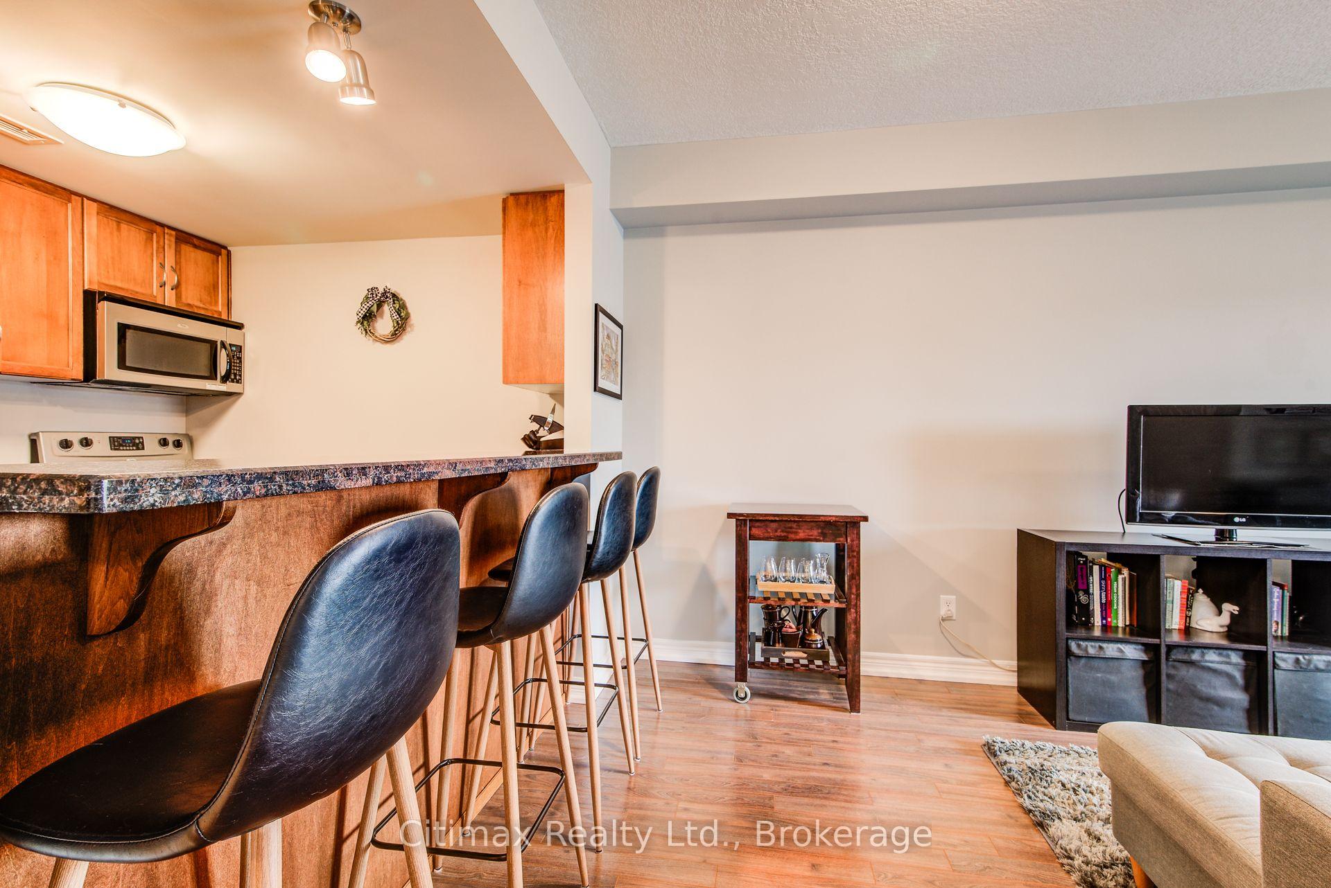 Photo 11 of Unit 307, 901 Paisley Road, Guelph, Willow West/Sugarbush/West Acres — HOMEH