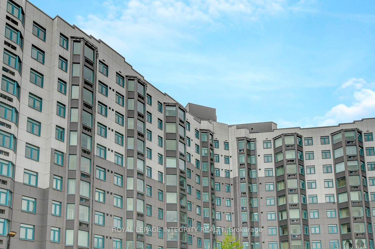 Front of Unit 212, 1025 Grenon Avenue