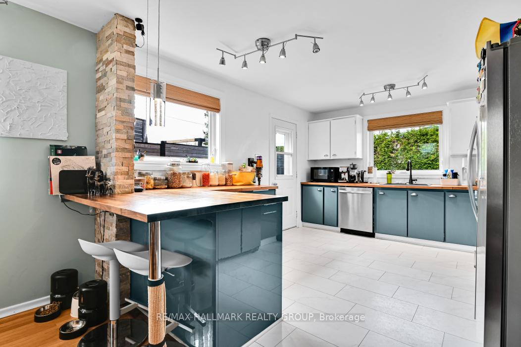 Photo 13 of 2206 Fife Crescent, Ottawa, Elmvale Acres — HOMEH