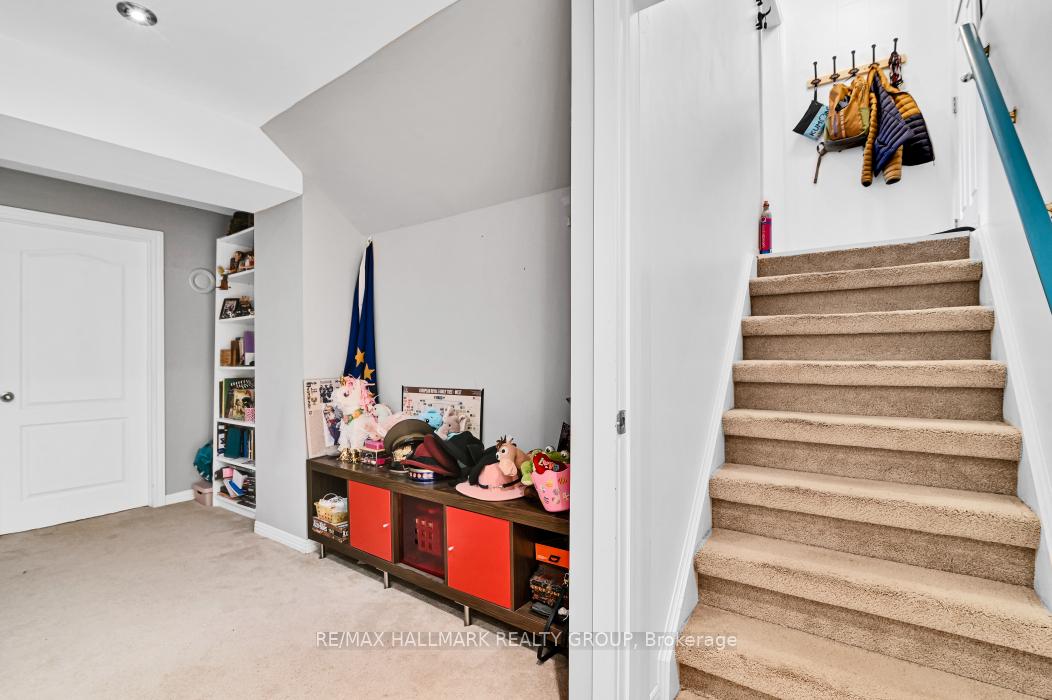 Photo 27 of 2206 Fife Crescent, Ottawa, Elmvale Acres — HOMEH