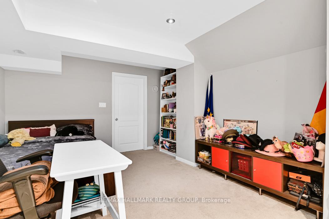 Photo 28 of 2206 Fife Crescent, Ottawa, Elmvale Acres — HOMEH