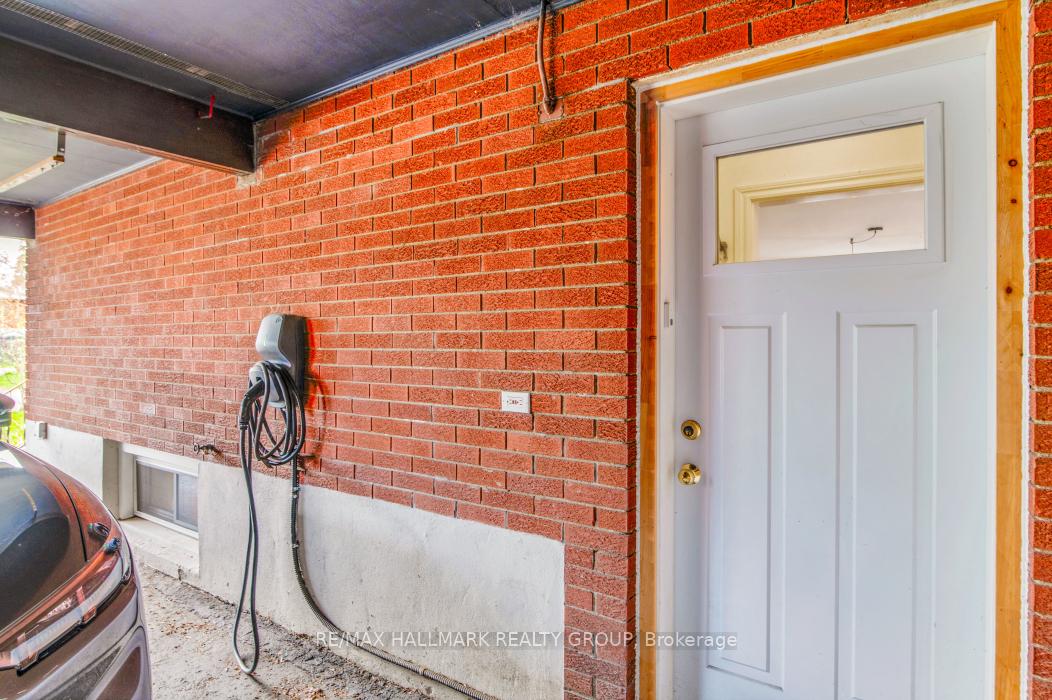 Photo 31 of 2206 Fife Crescent, Ottawa, Elmvale Acres — HOMEH