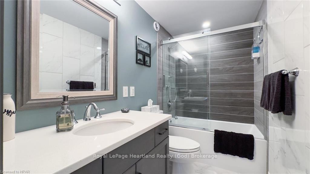Photo 22 of Unit 100, 5 Cobourg Street, Goderich, Goderich (Town) — HOMEH