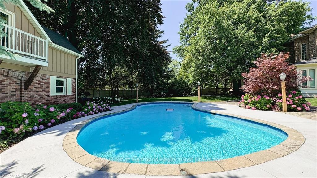 Photo 45 of Unit 100, 5 Cobourg Street, Goderich, Goderich (Town) — HOMEH
