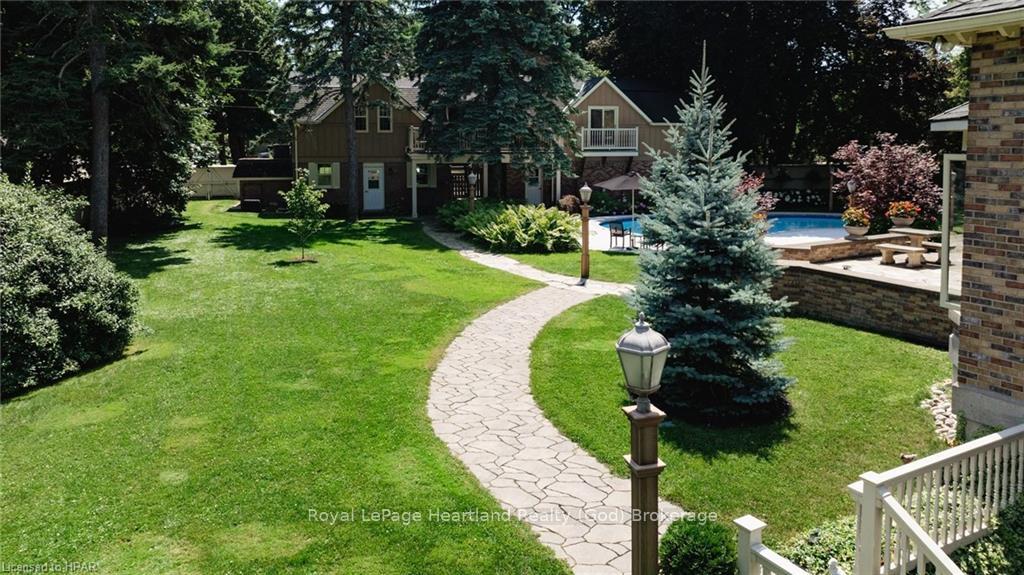 Photo 47 of Unit 100, 5 Cobourg Street, Goderich, Goderich (Town) — HOMEH