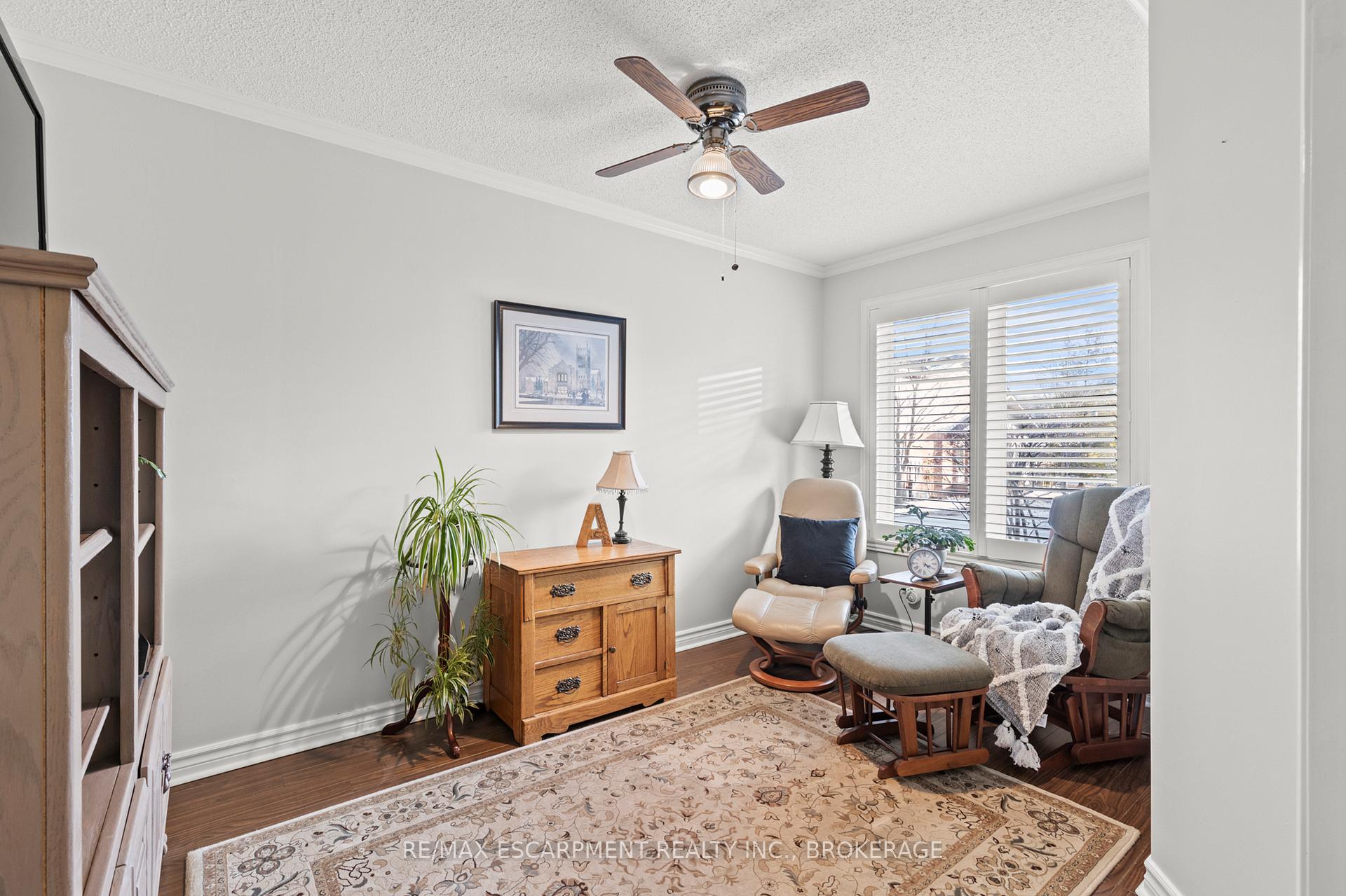 Photo 7 of Unit 10, 19 Bartlett Avenue, Grimsby, Grimsby East — HOMEH
