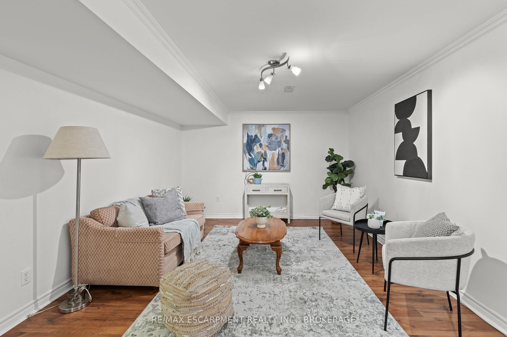 Photo 24 of Unit 10, 19 Bartlett Avenue, Grimsby, Grimsby East — HOMEH